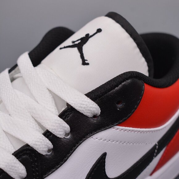 Jordan 1 Retro Low Black Toe - Picture 7 of 9